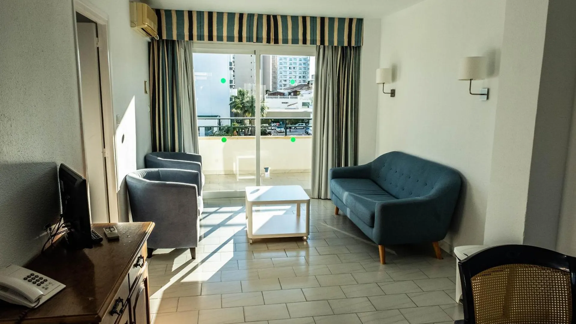 Apartamentos Buensol location